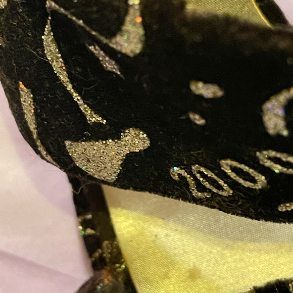 Vintage velvet and sparkle New Years Eve shoes worn for 1 hour - Picture 3 of 6